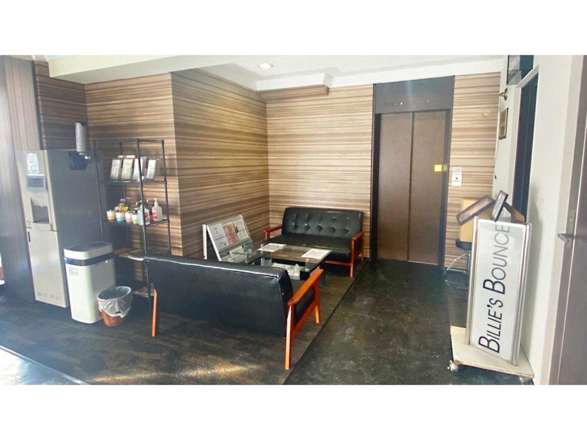 Takatsuki W&M Hotel - Vacation Stay 48546V Екстер'єр фото